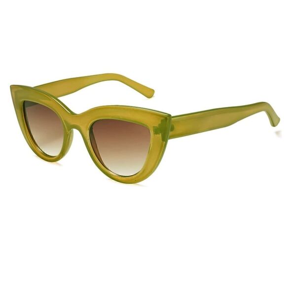 Large Cat Eye Sunglasses 